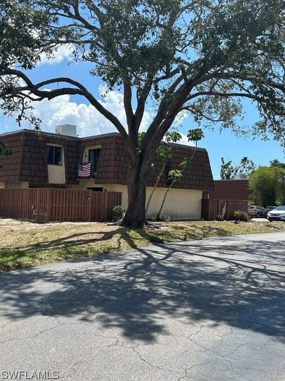 5254 Cedarbend Dr, Fort Myers, FL 33919-7501