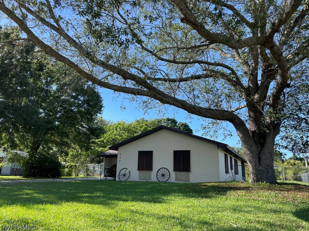 317 Saginaw Ave, Clewiston, FL 33440