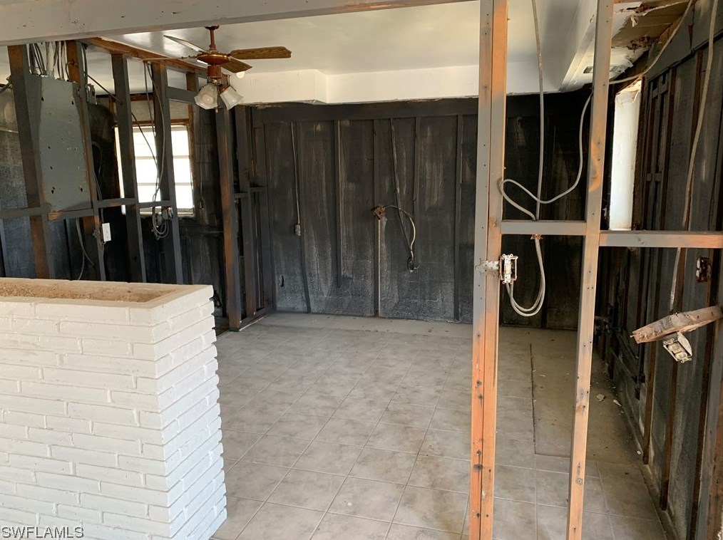 380 Washington Ct, Fort Myers Beach, FL 33931