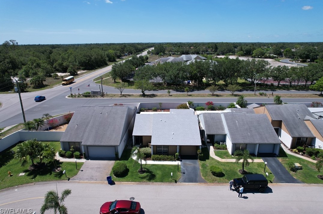 9805 Maplecrest Cir, Lehigh Acres, FL 33936