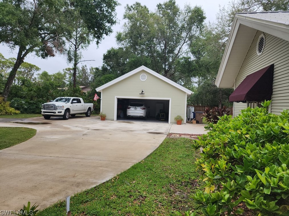 18400 Telegraph Creek Ln, Alva, FL 33920-3116