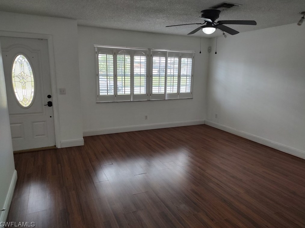 4520 Se 11th Pl, Cape Coral, FL 33904