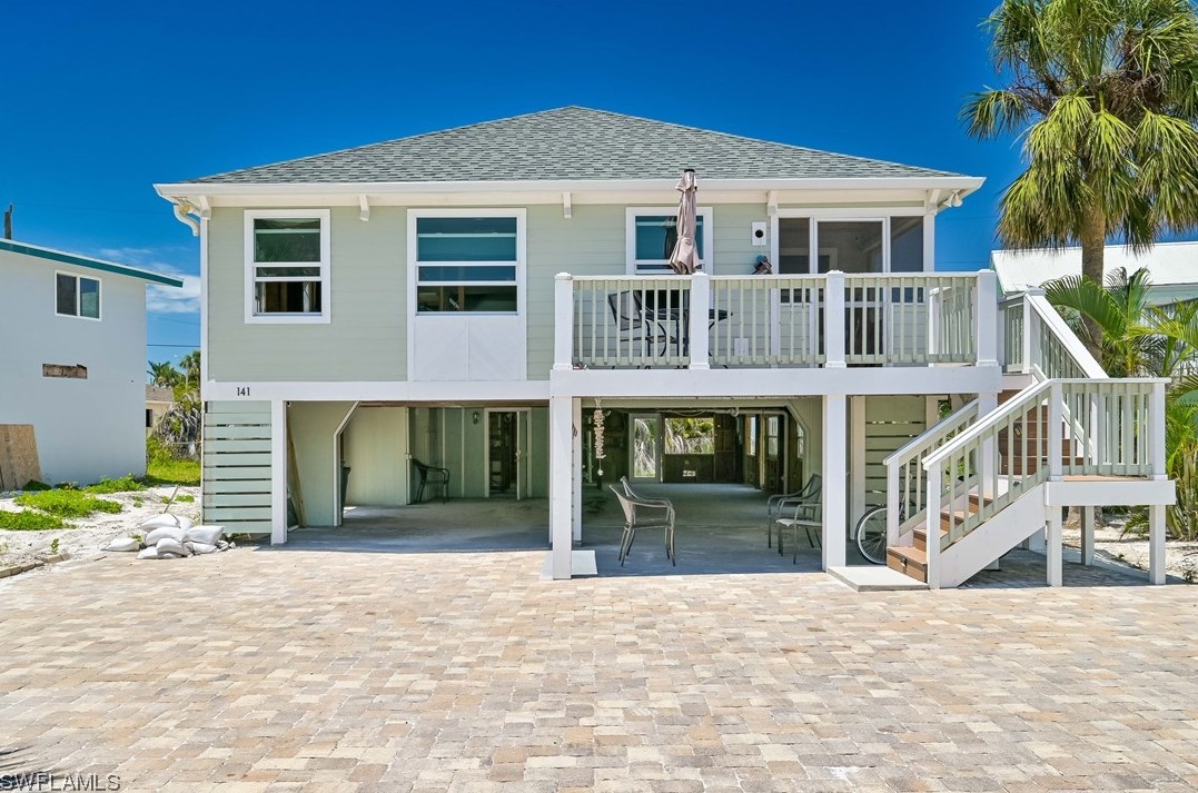 141 Coconut Dr, Fort Myers Beach, FL 33931
