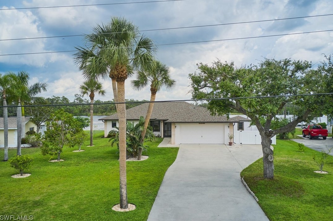 13820 River Forest Dr, Fort Myers, FL 33905-1823