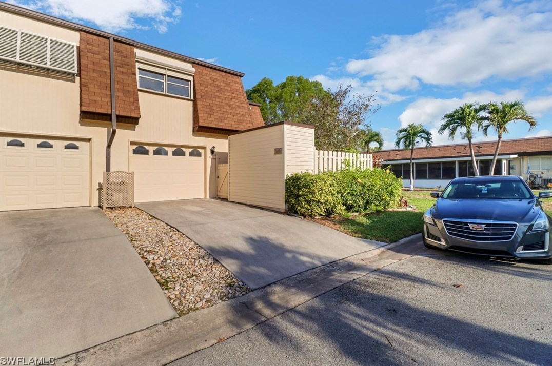 5762 Bass Cir, Fort Myers, FL 33919-3341