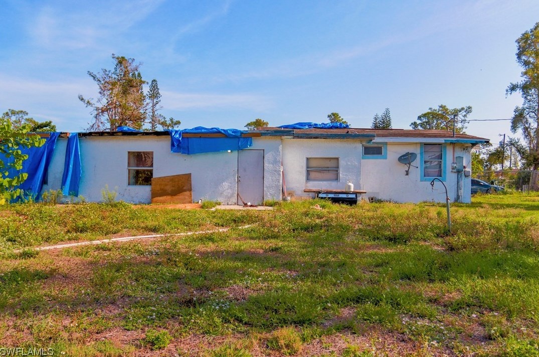 1904 Palm Dr, Fort Myers, FL 33907-2925