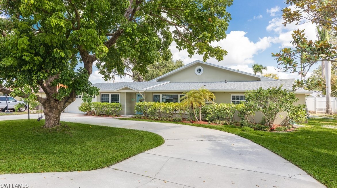 1299 Biltmore Dr, Fort Myers, FL 33901-8707