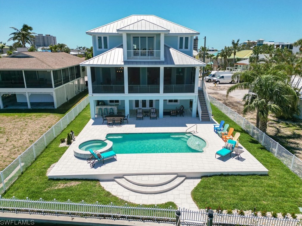 290 Carolina Ave, Fort Myers Beach, FL 33931