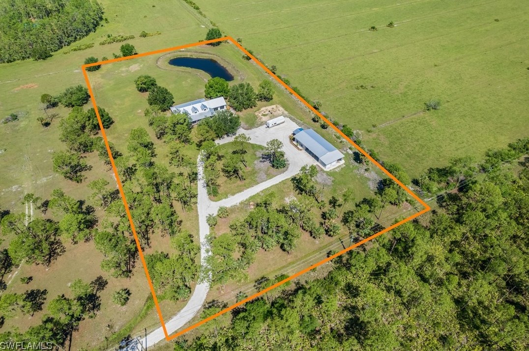 18731 Fichters Creek Ln, Alva FL  33920-3232 exterior