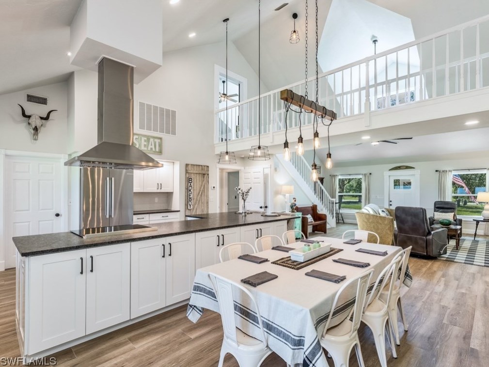 18731 Fichters Creek Ln, Alva FL  33920-3232 exterior