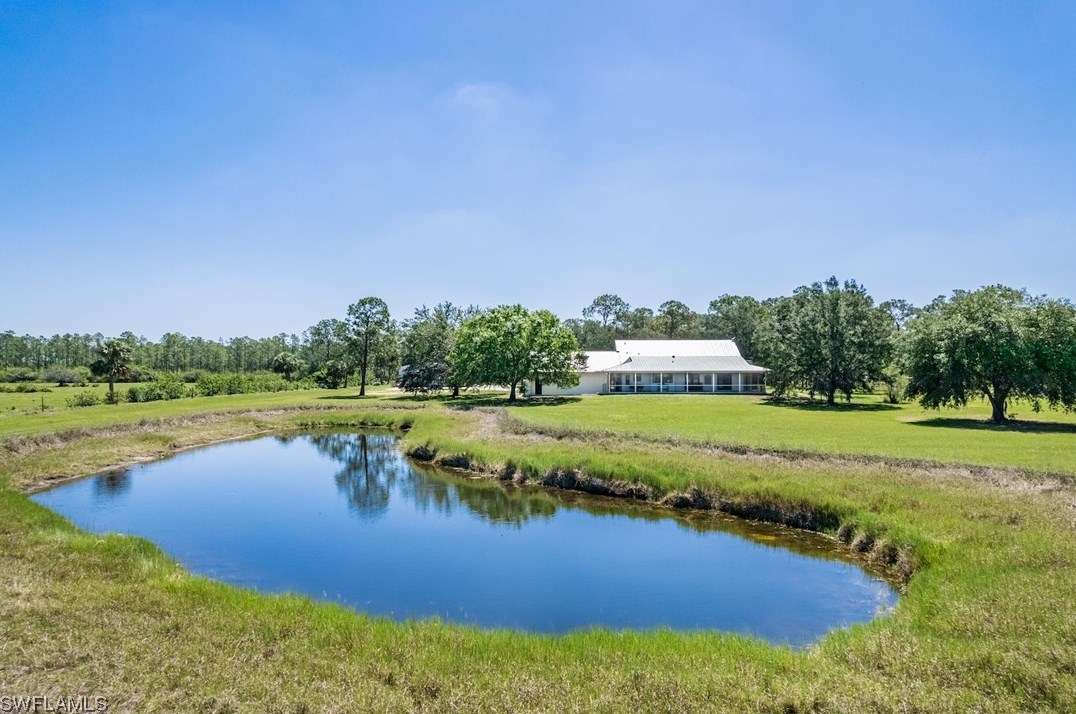 18731 Fichters Creek Ln, Alva FL  33920-3232 exterior