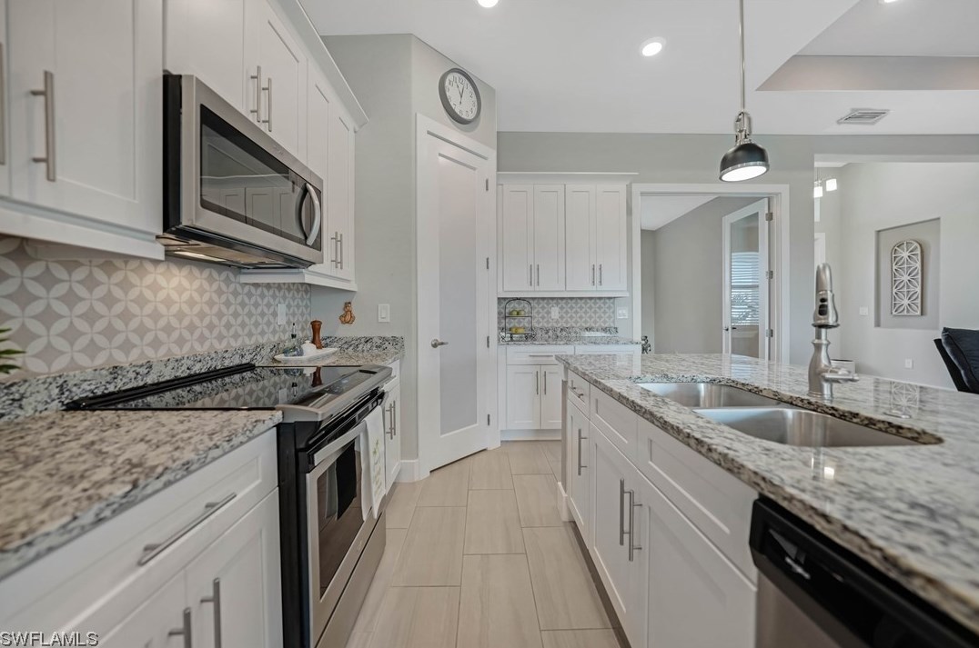 17292 Carroway Ln, Punta Gorda FL  33955-4470 exterior