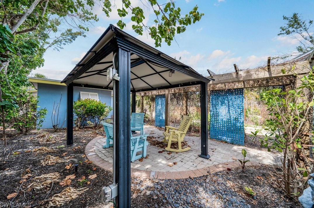 2365 Periwinkle Way, Sanibel, FL 33957