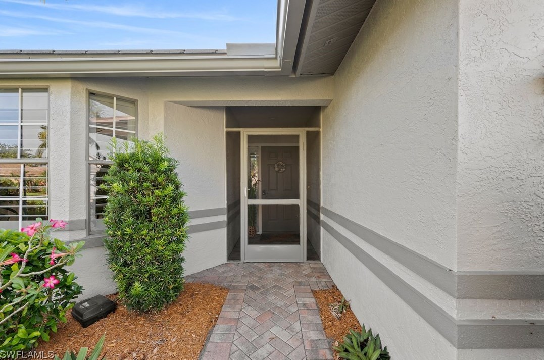 12748 Yacht Club Cir, Fort Myers, FL 33919-4530