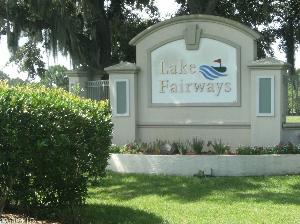 9745 Lake Fairways Blvd, Fort Myers, FL 33903-1254