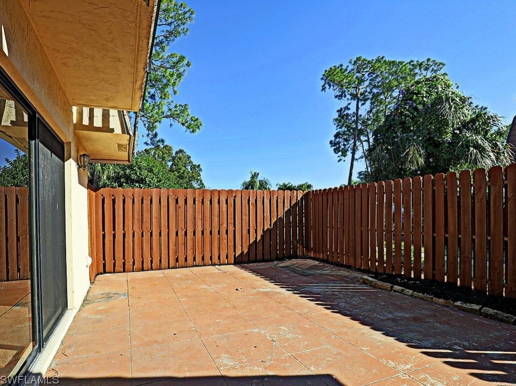 1556 Park Meadows Dr #1, Fort Myers, FL 33907