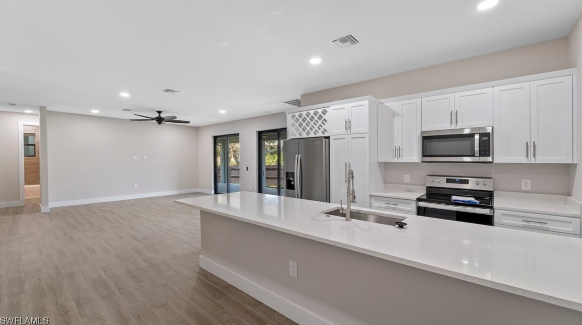 16111 Carver Gardens Dr, Fort Myers, FL 33908