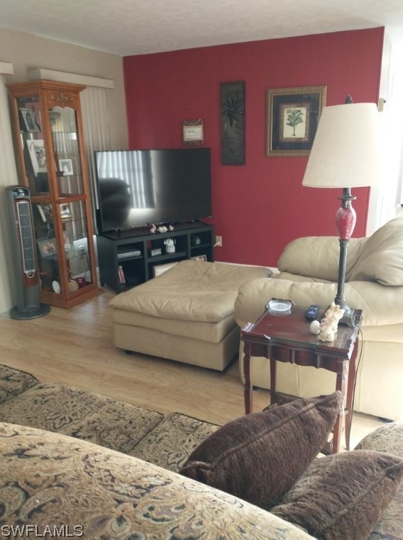 3173 Mercury Ln, Fort Myers, FL 33903