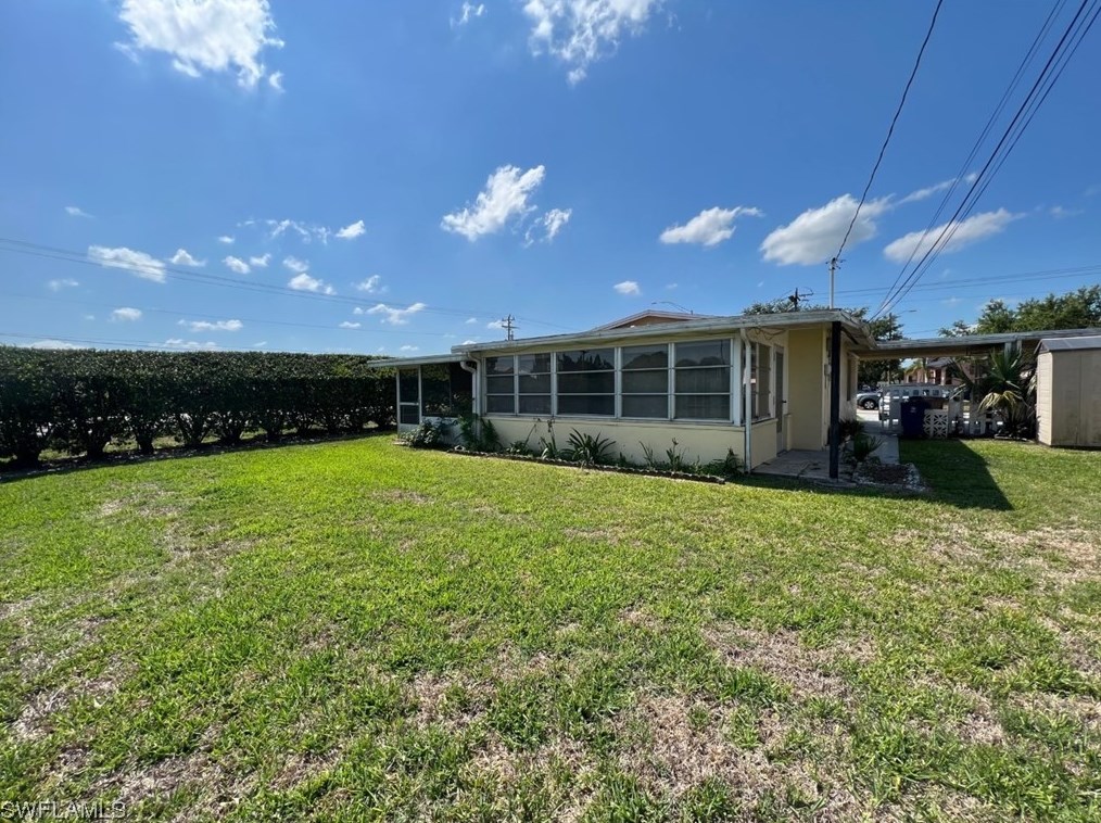 2200 E 5th St, Lehigh Acres, FL 33936