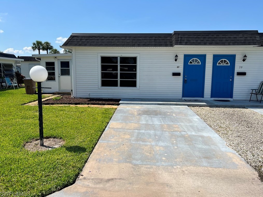 37 Tangelo Ct, Lehigh Acres, FL 33936