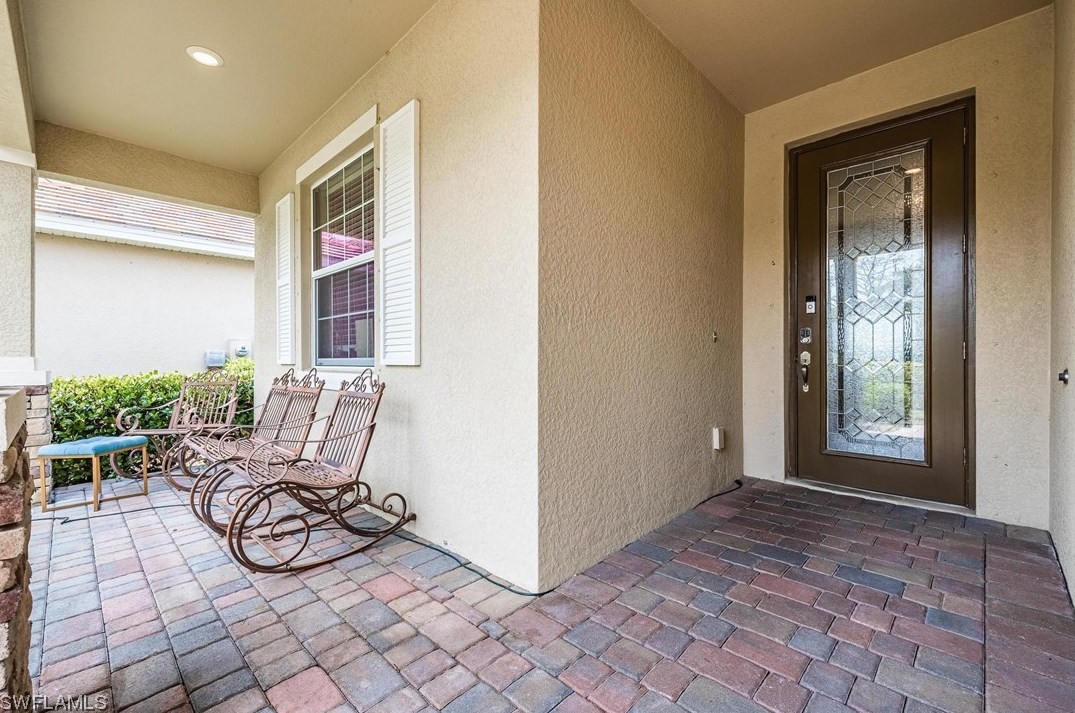 15763 Angelica Dr, Alva, FL 33920