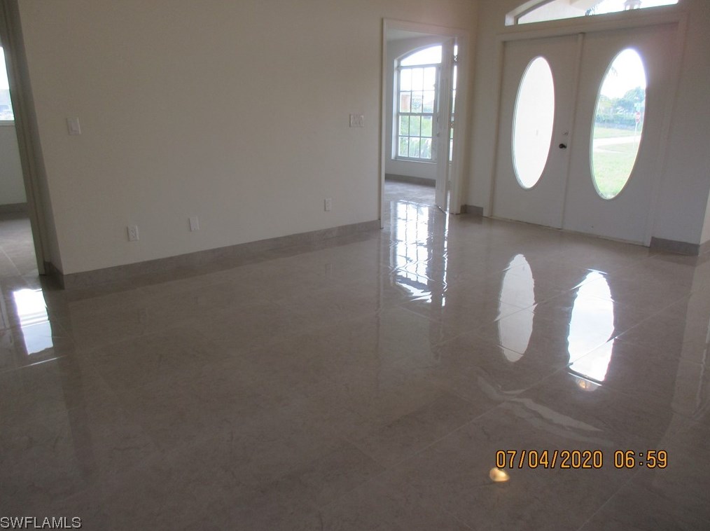 918 13th St, Cape Coral FL  33909-1411 exterior