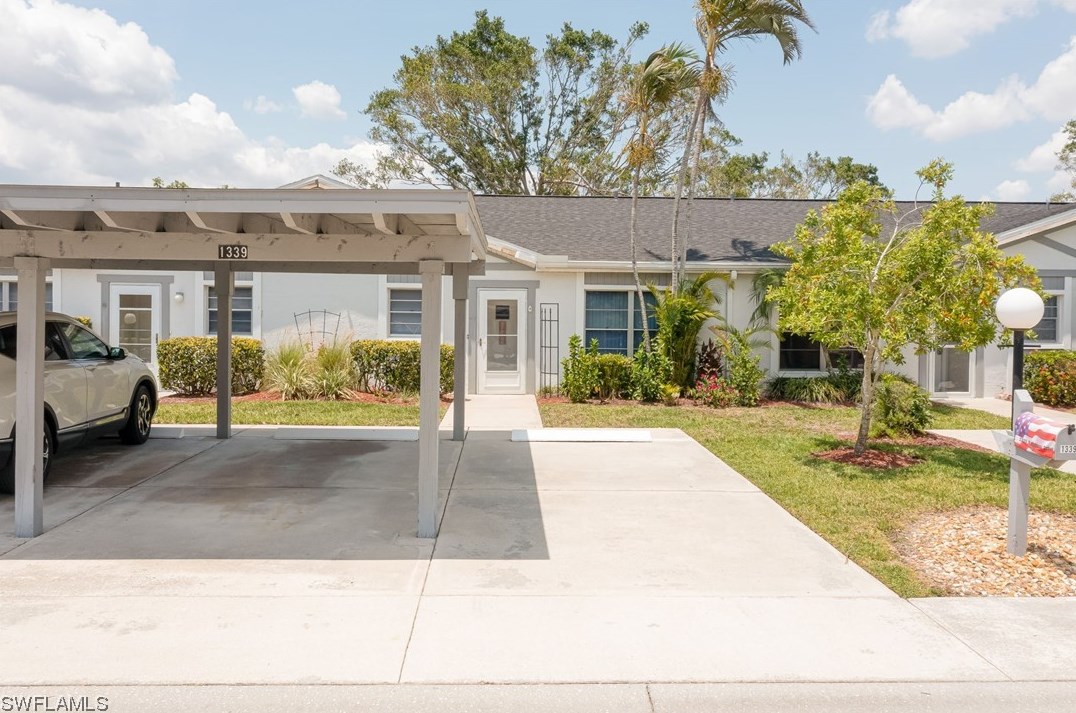 1339 Sandtrap Dr, Fort Myers, FL 33919-6366