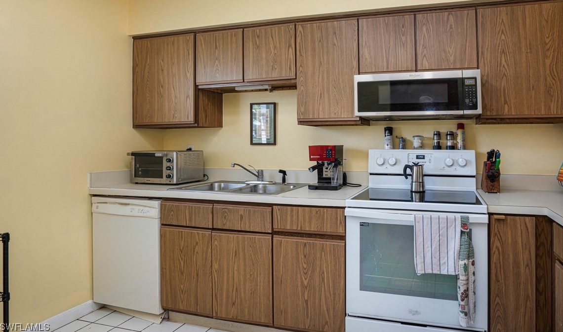 1344 Myerlee Gardens Ave, Fort Myers, FL 33919-6369