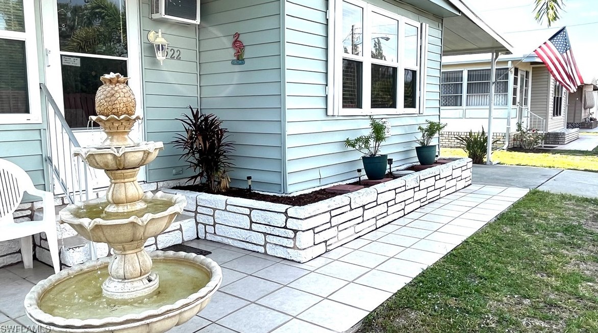 522 Sun Up St, Fort Myers, FL 33917-2383
