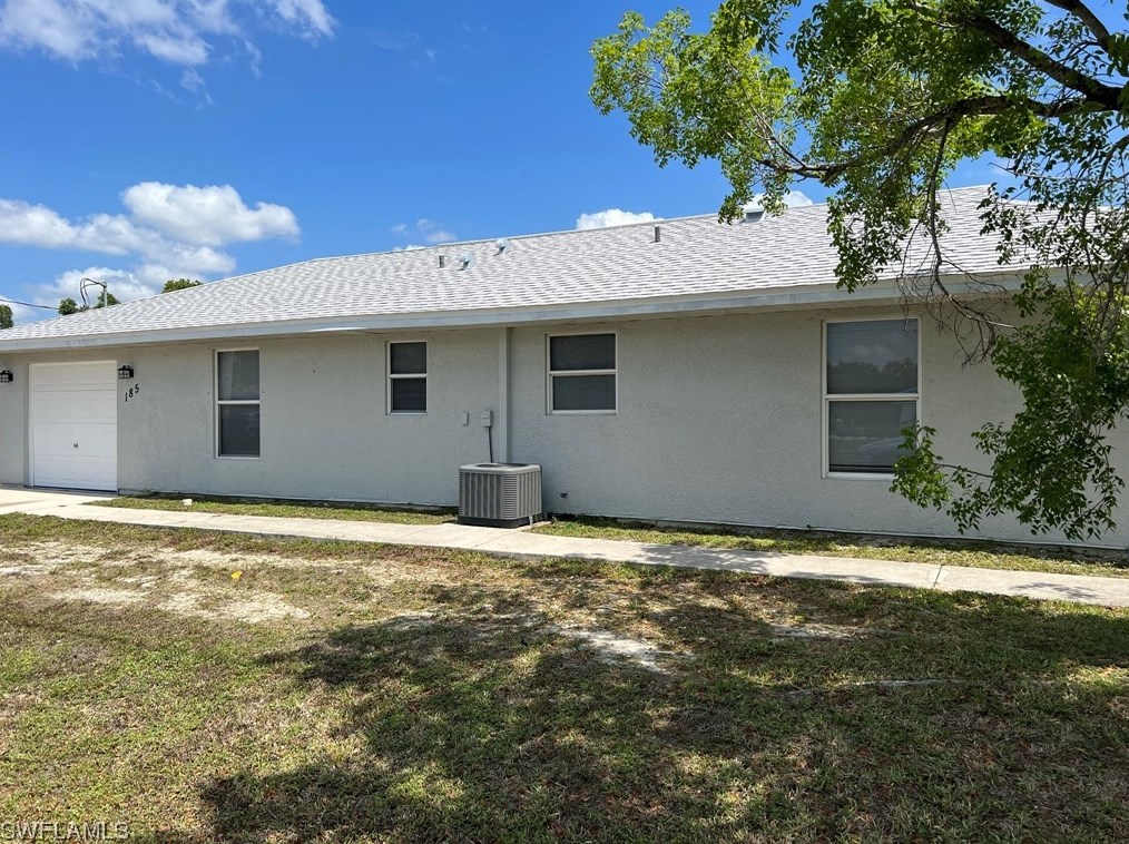 185 Hillsboro Ave, Fort Myers, FL 33916-3619