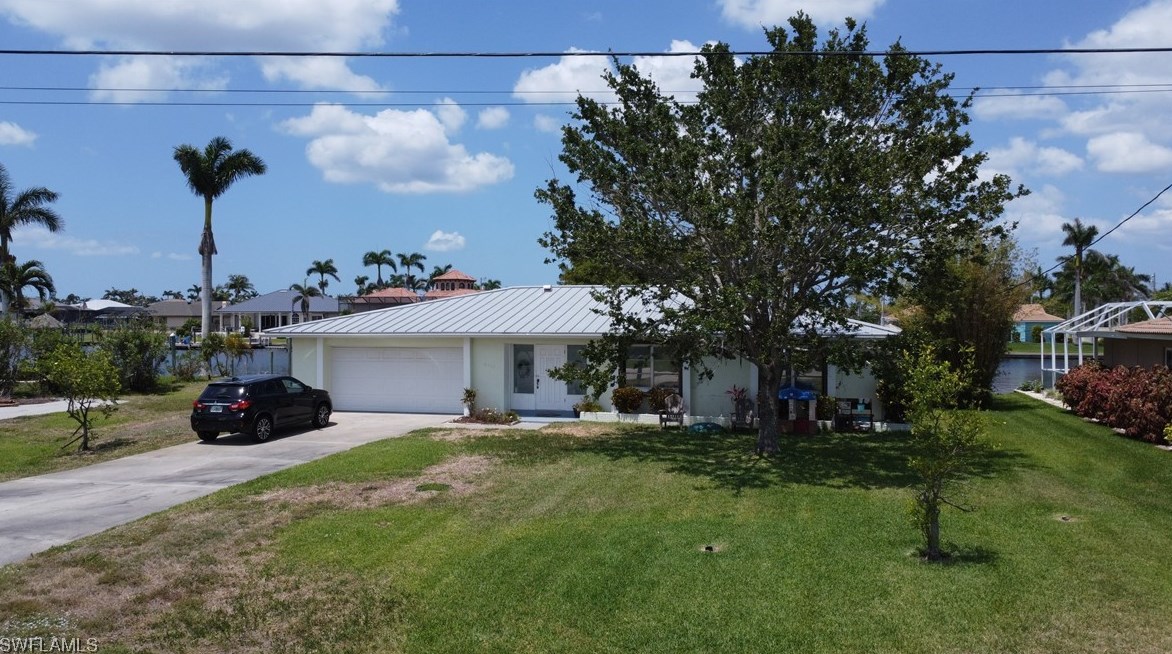 4938 Santa Monica Ct, Cape Coral, FL 33904-9422