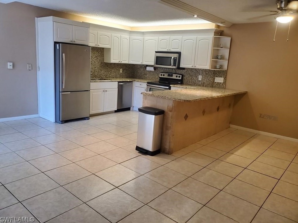5555 Malt Dr, Fort Myers, FL 33907-3677