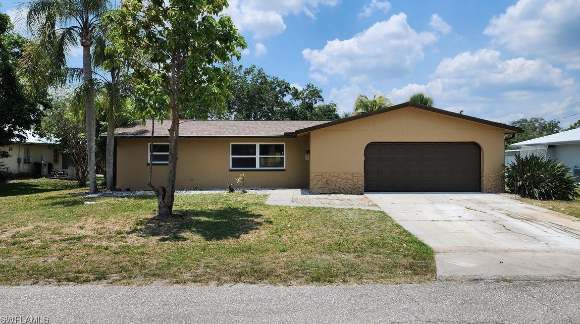 2231 Santiago Ave, Fort Myers, FL 33905