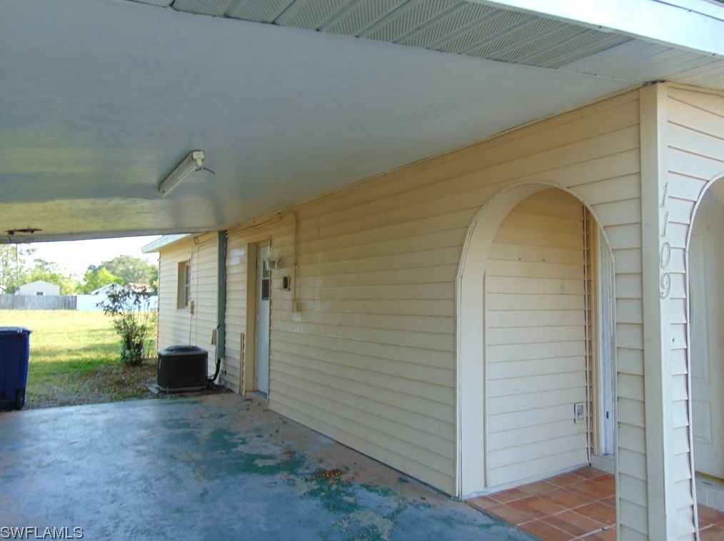 1109 Gifford Ave N, Lehigh Acres, FL 33936