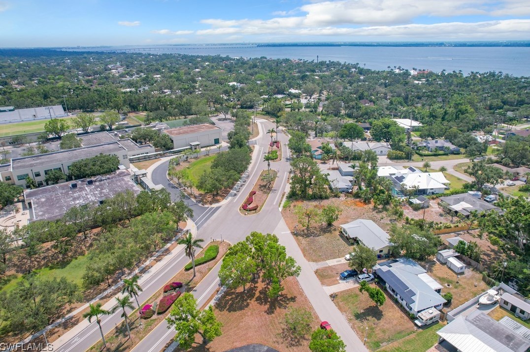 1770 Woodlawn Ave, Fort Myers, FL 33901-5838