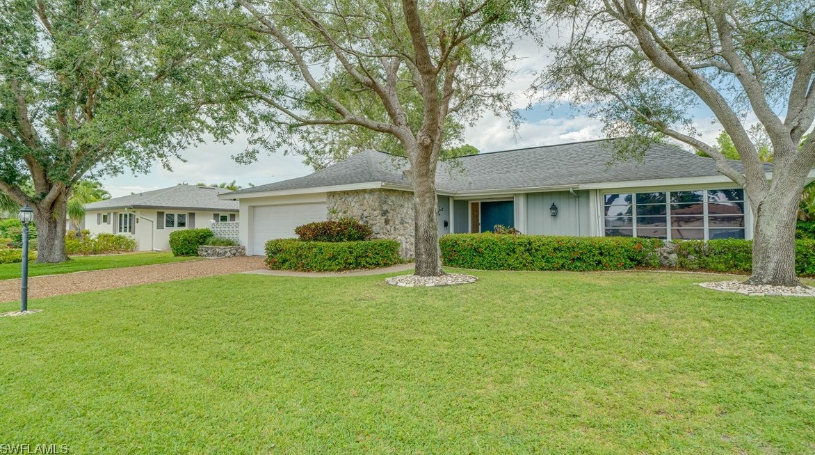 1331 Kingswood Ct, Fort Myers, FL 33919-1927