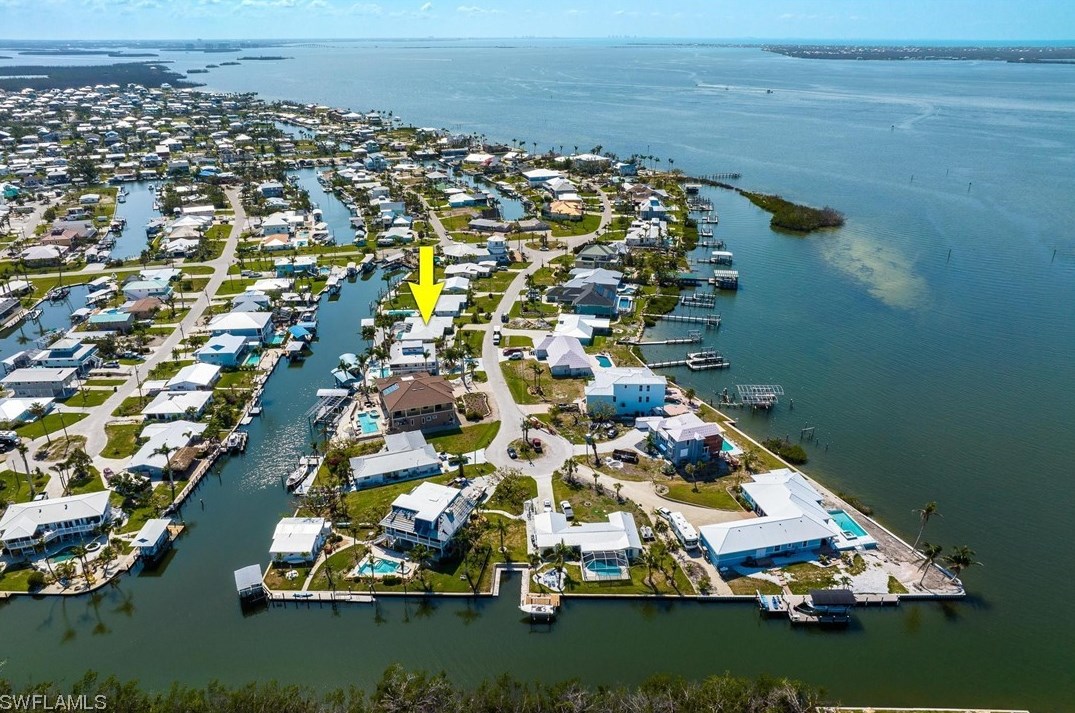 3778 San Carlos Dr, Saint James City, FL 33956