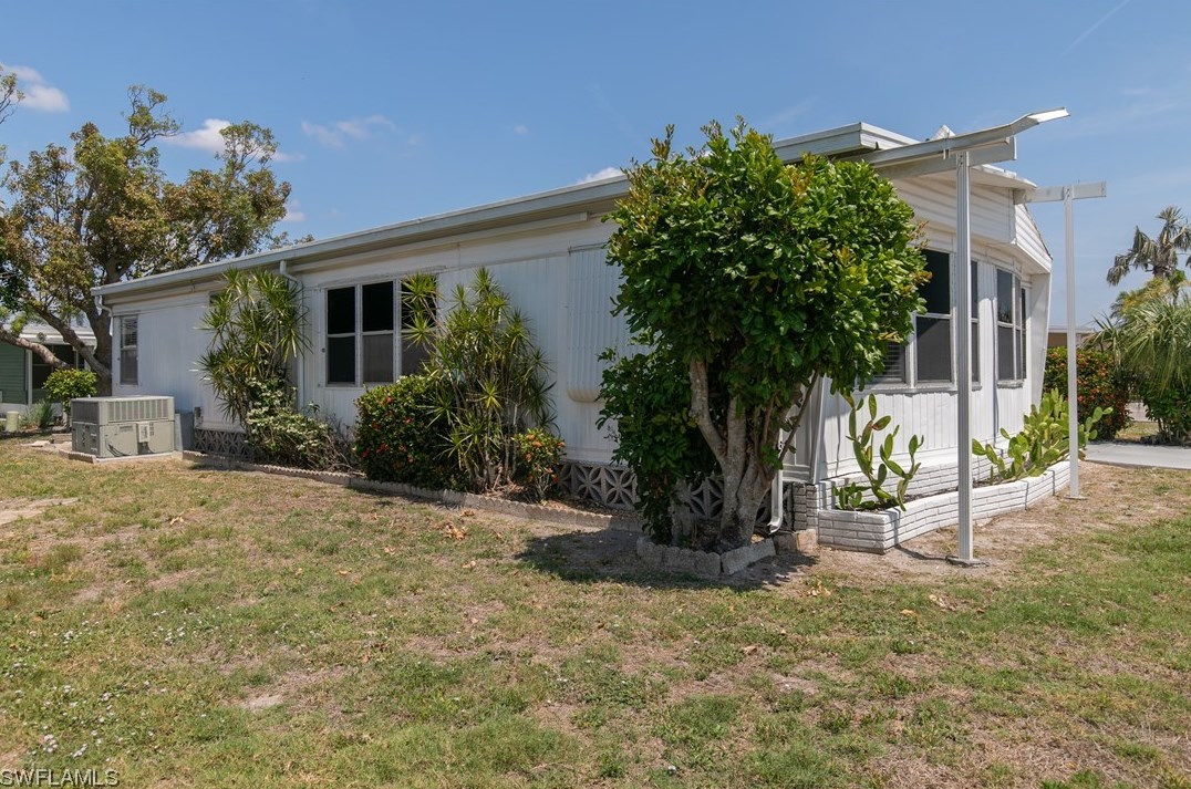 160 Nicklaus Blvd, Fort Myers, FL 33903
