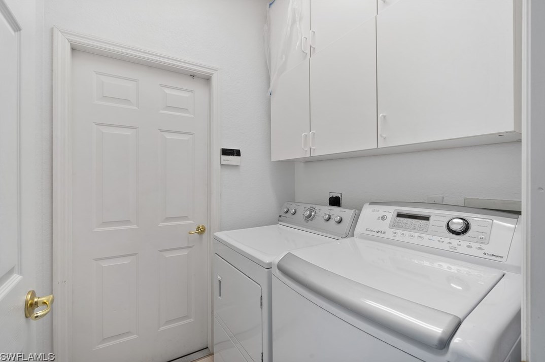 7935 Harmony Lake Ct, Fort Myers FL  33907-6806 exterior