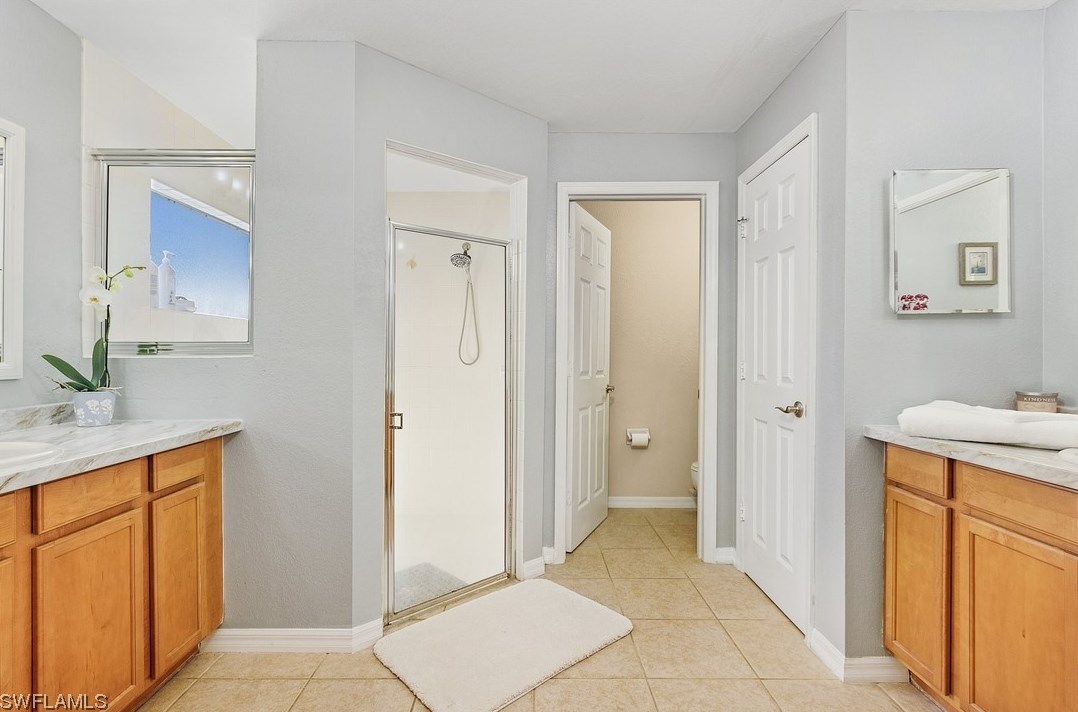 1203 21st Ave, Cape Coral FL  33990-1935 exterior