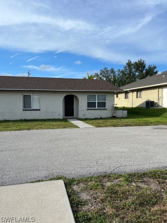 525 Se Van Loon Terrace, Cape Coral, FL 33990