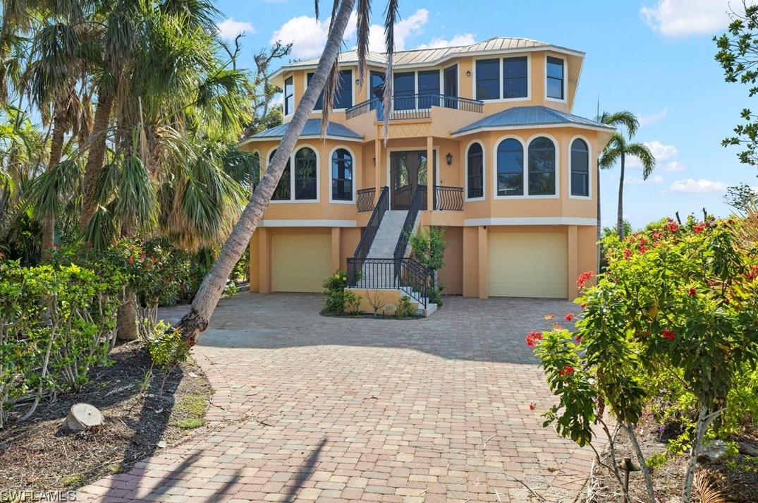 15557 Captiva Dr, Captiva, FL 33924