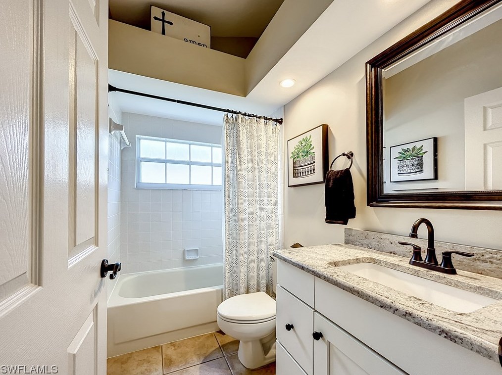 2151 Faliron Rd, Fort Myers FL  33917-6770 exterior