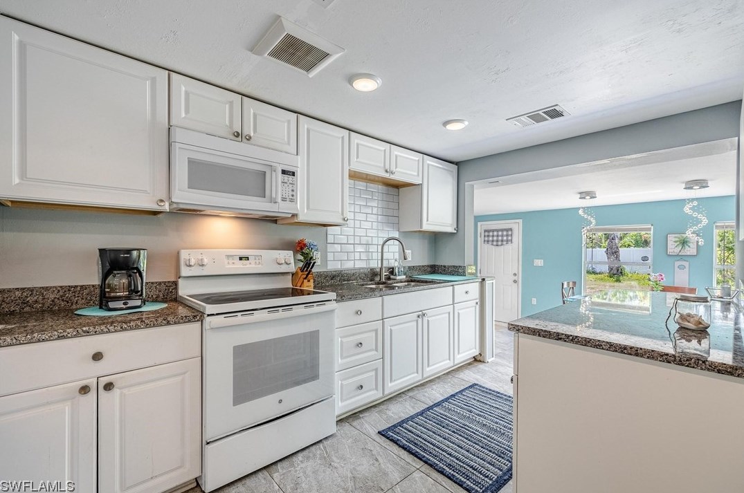 6417 Scott St, Punta Gorda FL 33950-3944 exterior