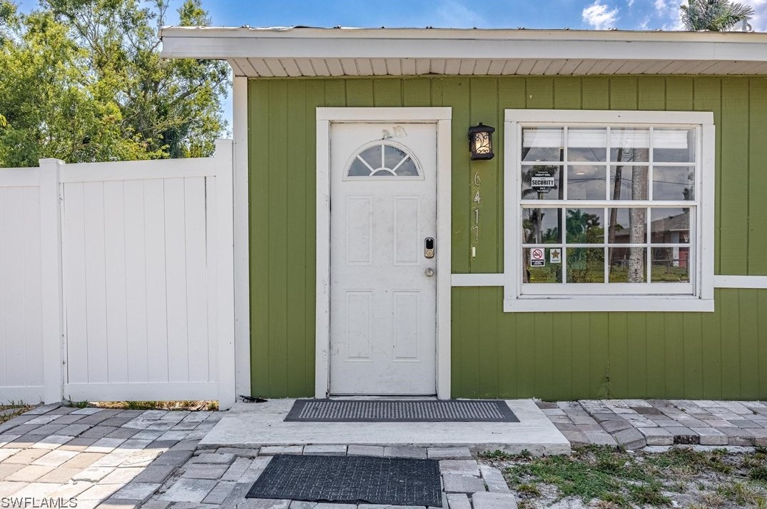 6417 Scott St, Punta Gorda FL 33950-3944 exterior