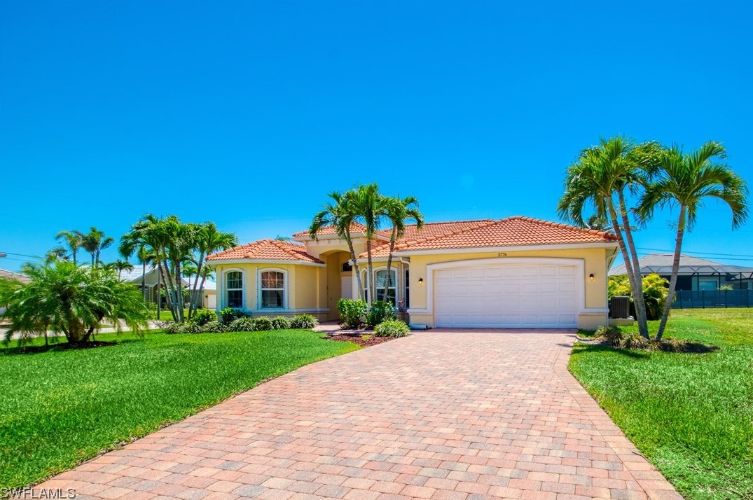 5776 9th Ct, Cape Coral, FL 33914-8003