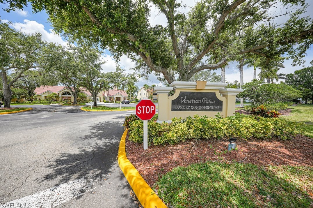 12610 Equestrian Cir, Fort Myers, FL 33907-7565