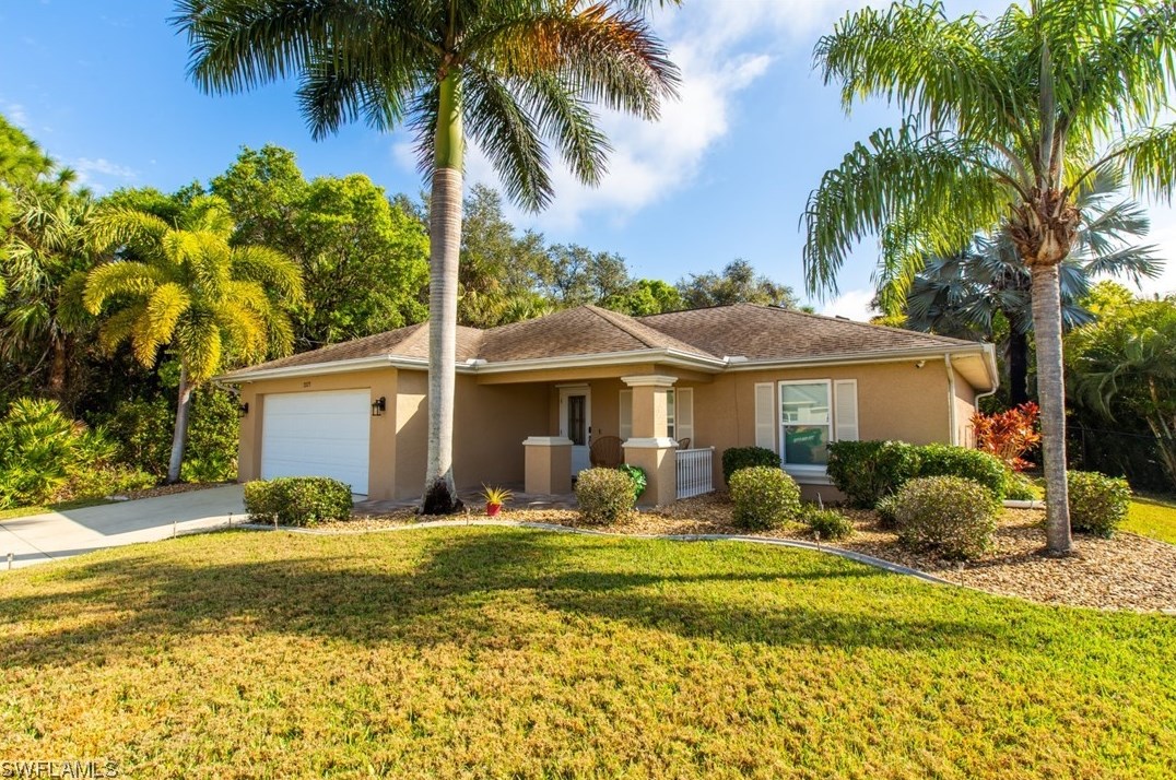 3223 Ne 14th Ct, Cape Coral, FL 33909
