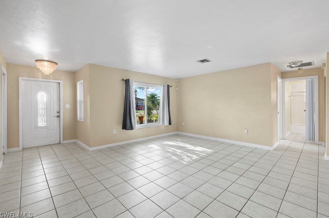 2101 Bahama Ave, Fort Myers, FL 33905-2063