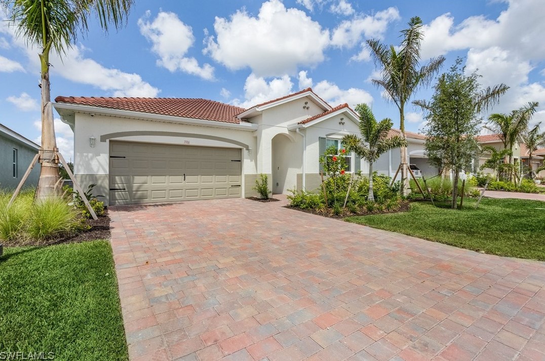 3916 Crosswater Dr, Fort Myers, FL 33917